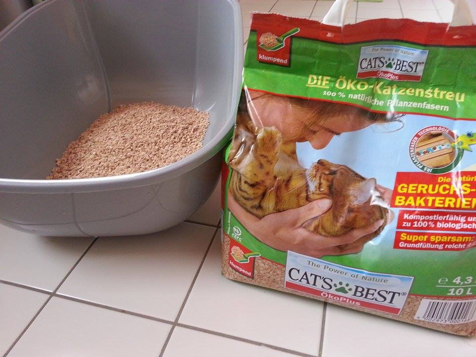 Katzenstreu Test: Cat's Best Öko Plus